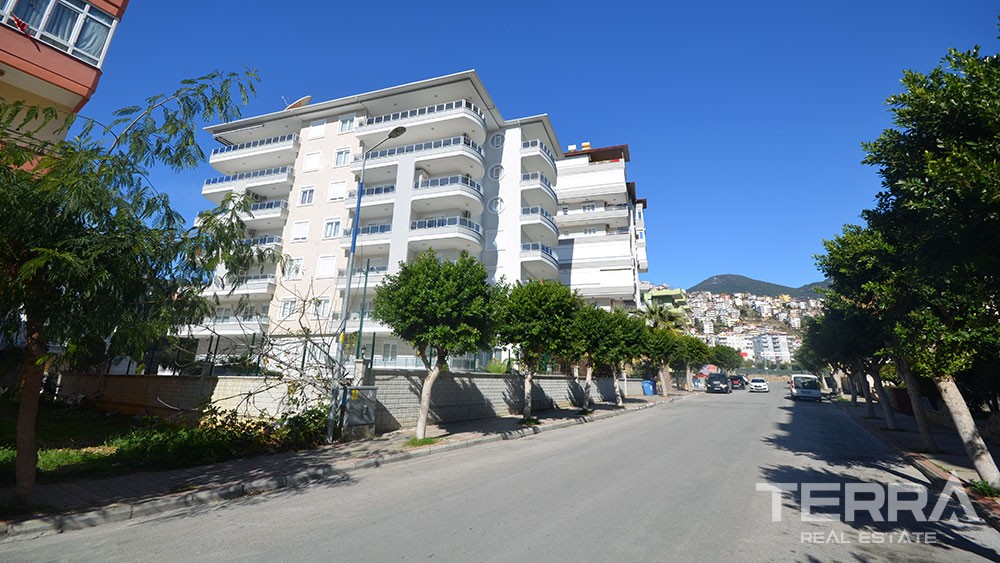 Wohnung zu verkaufen mit separater Küche im Stadt Zentrum von Alanya. - 7002