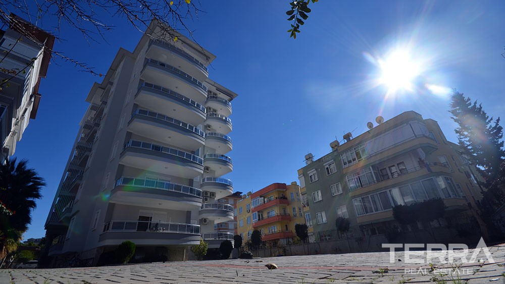 Wohnung zu verkaufen mit separater Küche im Stadt Zentrum von Alanya. - 7005
