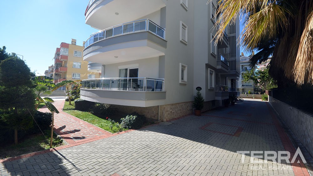 Wohnung zu verkaufen mit separater Küche im Stadt Zentrum von Alanya. - 7006