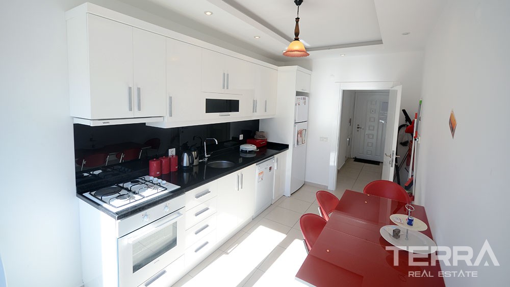 Wohnung zu verkaufen mit separater Küche im Stadt Zentrum von Alanya. - 7013
