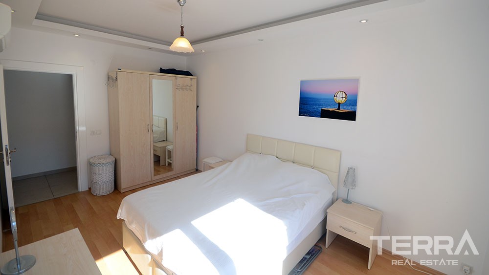 Wohnung zu verkaufen mit separater Küche im Stadt Zentrum von Alanya. - 7017