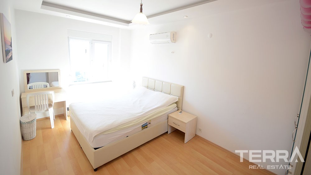 Wohnung zu verkaufen mit separater Küche im Stadt Zentrum von Alanya. - 7020