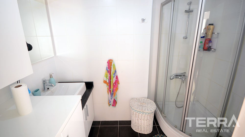 Wohnung zu verkaufen mit separater Küche im Stadt Zentrum von Alanya. - 7023