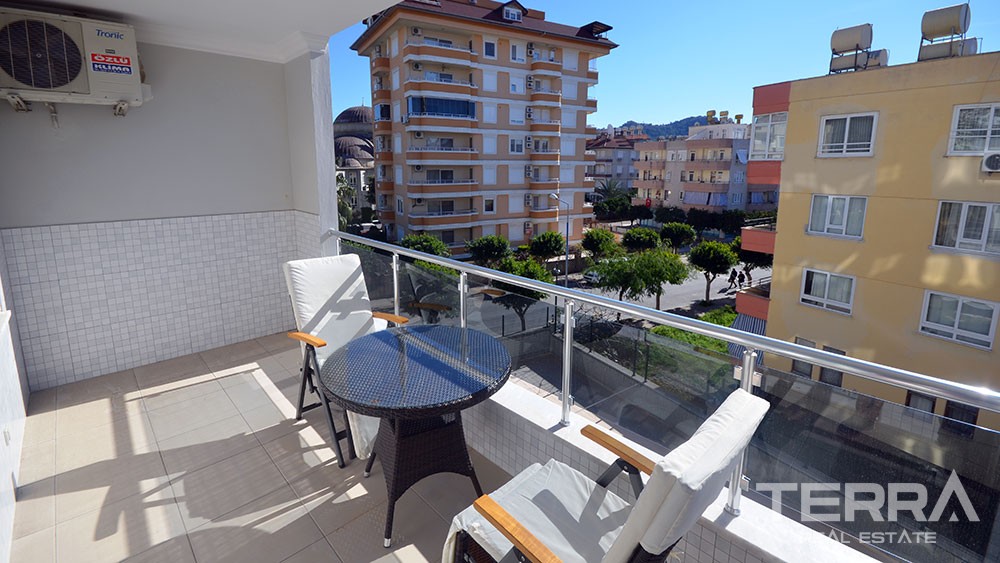 Wohnung zu verkaufen mit separater Küche im Stadt Zentrum von Alanya. - 7026