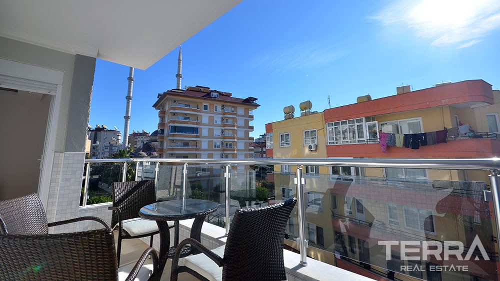 Wohnung zu verkaufen mit separater Küche im Stadt Zentrum von Alanya. - 7033