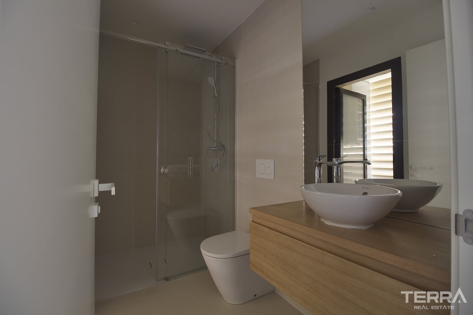 Sea View Apartment for Sale in Fuengirola, Costa del Sol, Spain - 120699
