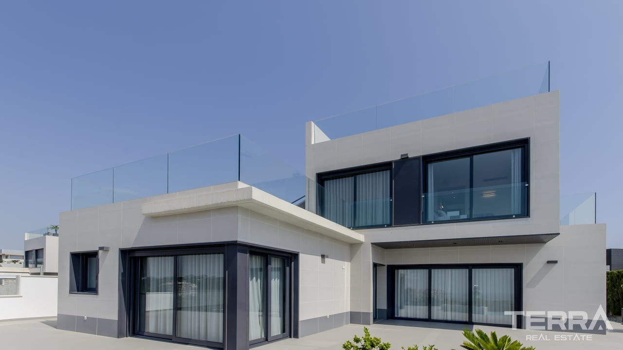 Detached Villas for Sale in Orihuela, Alicante, Spain - 120543
