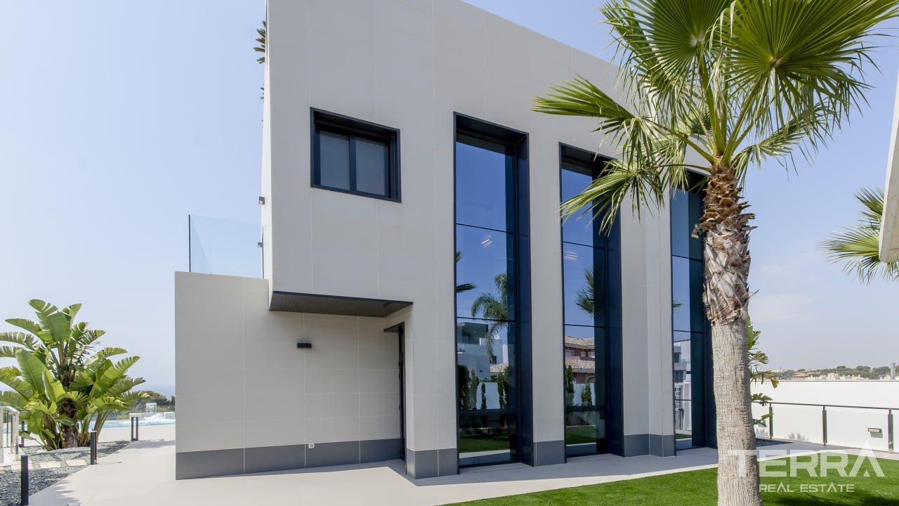Detached Villas for Sale in Orihuela, Alicante, Spain - 120545