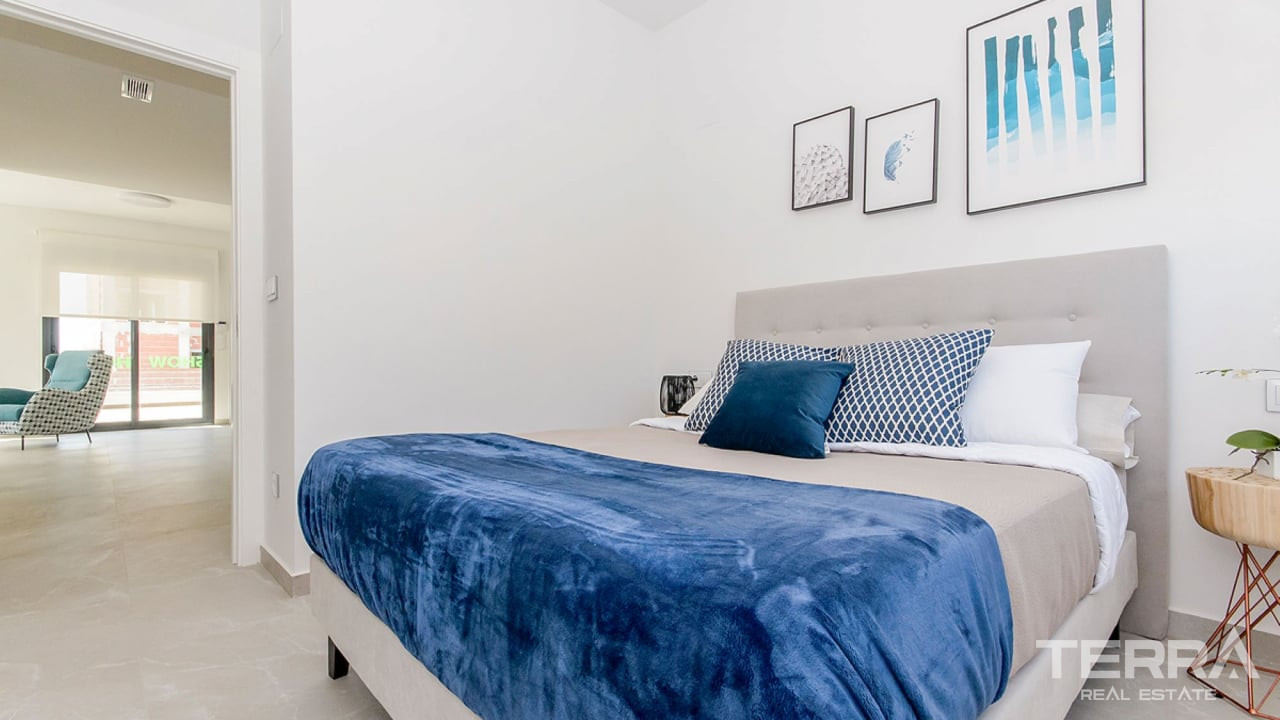 Sea View Villas for Sale in San Miguel de Salinas, Costa Blanca, Spain - 120752