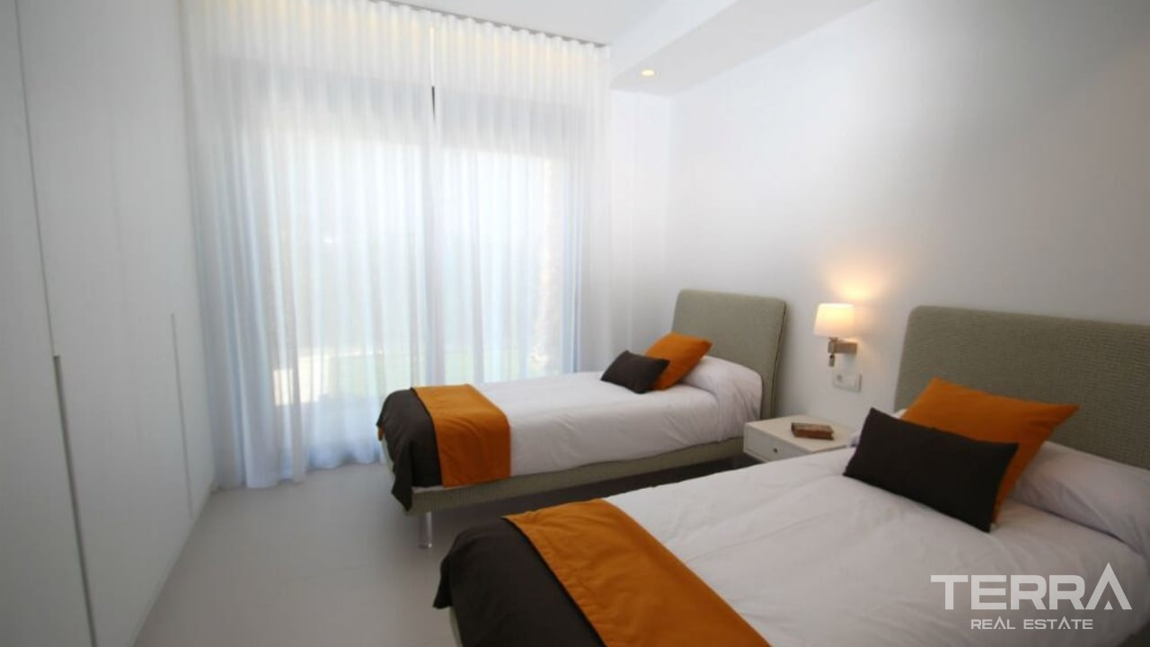 Sea View Villas for Sale in San Miguel de Salinas, Costa Blanca, Spain - 120784