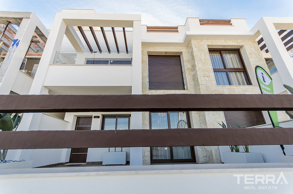Apartments for Sale in Torrevieja, Costa Blanca, Spain - 120793