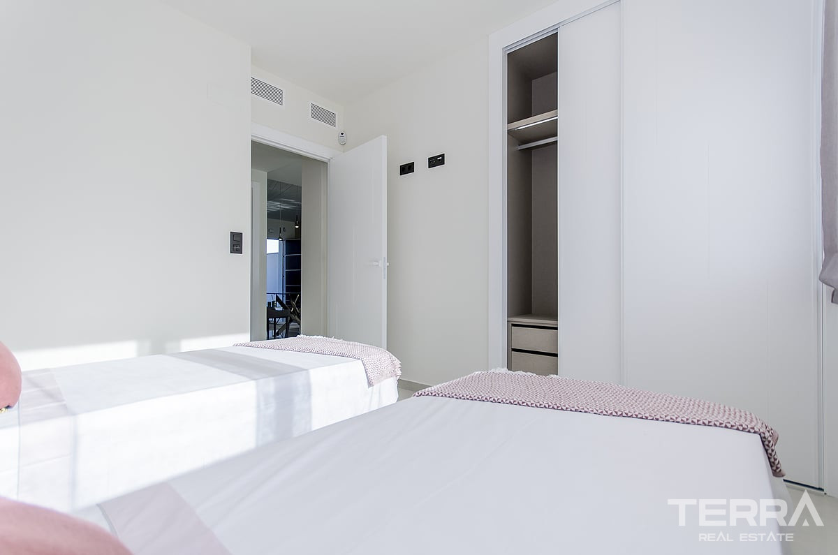 Apartments for Sale in Torrevieja, Costa Blanca, Spain - 120835
