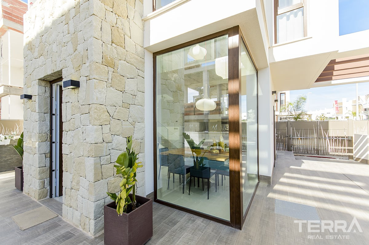 Detached Villas for Sale in Alicante, Ciudad Quesada, Costa Blanca - 122700