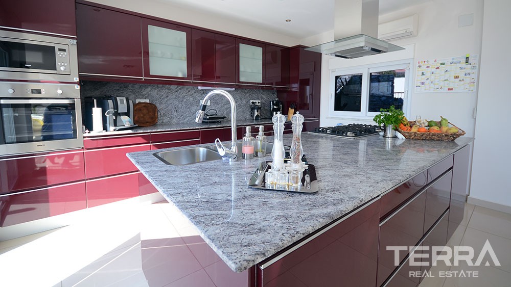 Exclusive Villa , komplett eingerichtet in Oba, Alanya - 7056