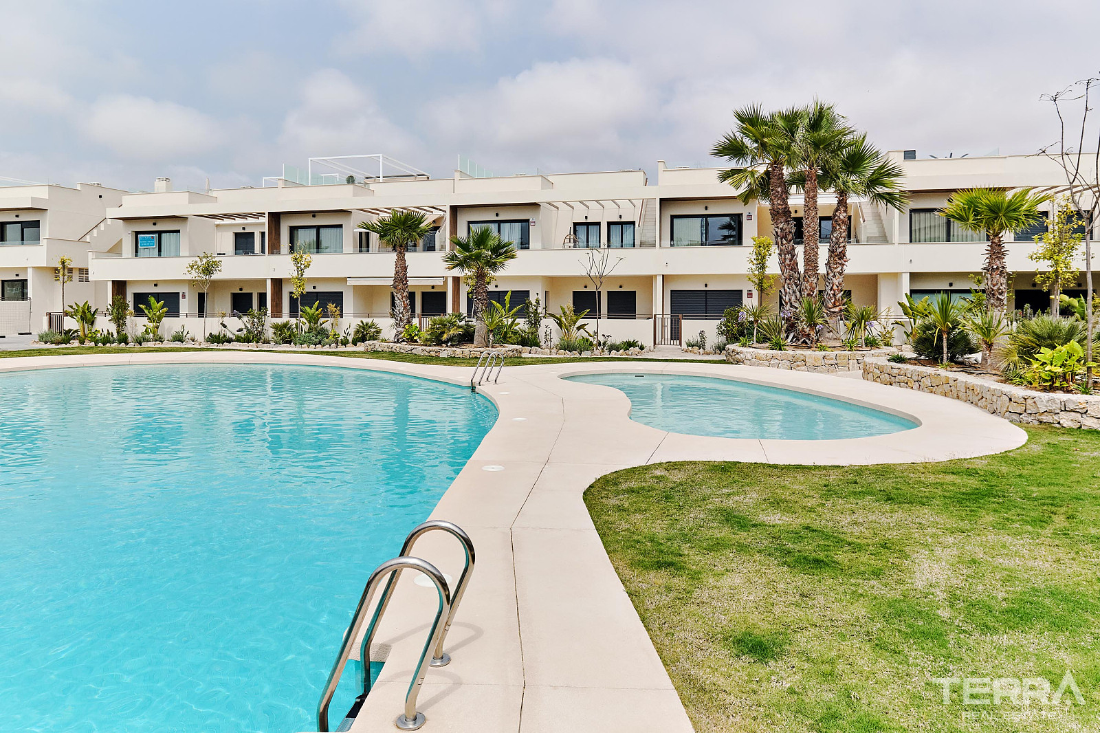 Apartments for Sale in Torrevieja, Costa Blanca, Spain - 122197