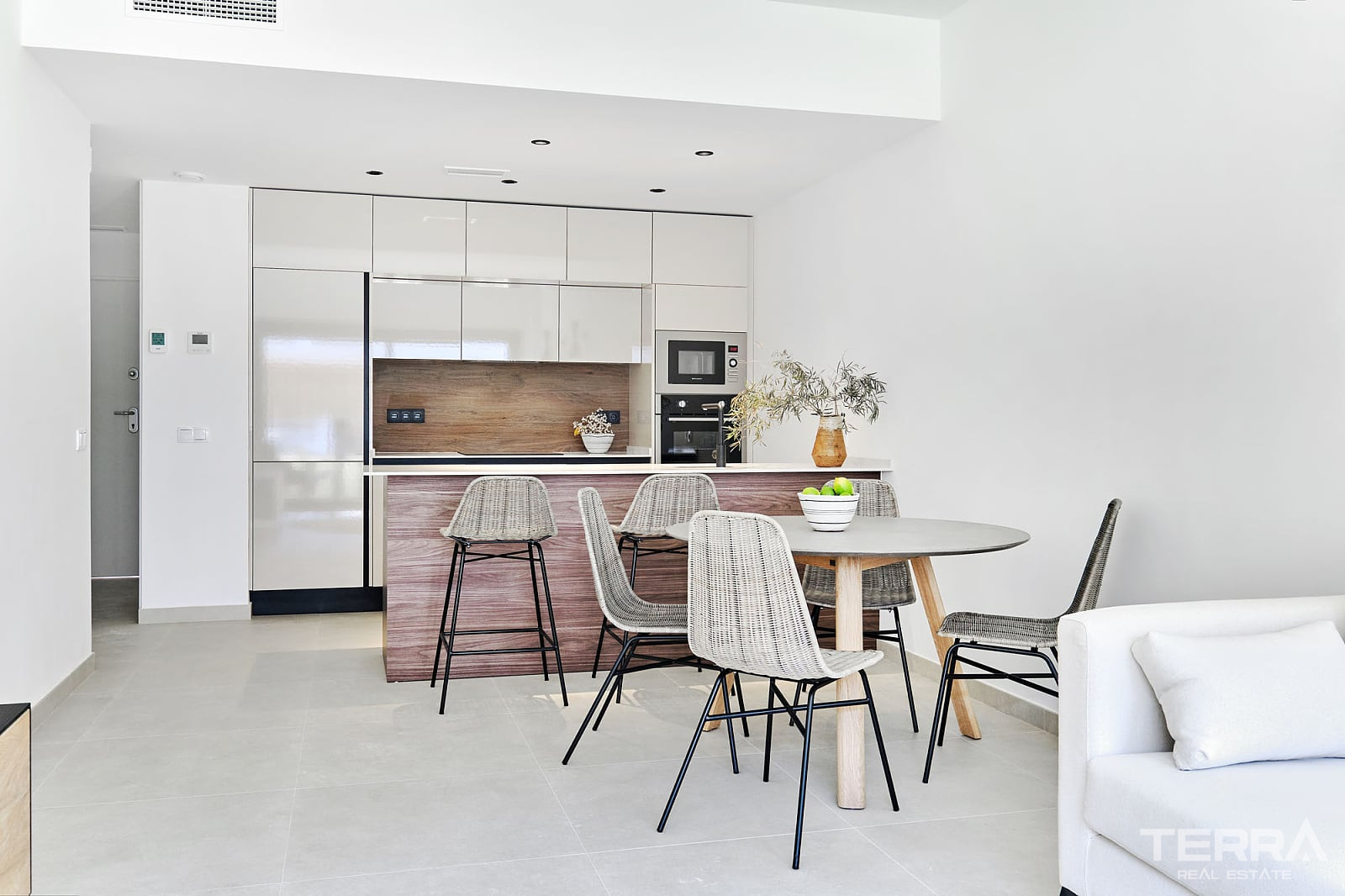 Apartments for Sale in Torrevieja, Costa Blanca, Spain - 122212
