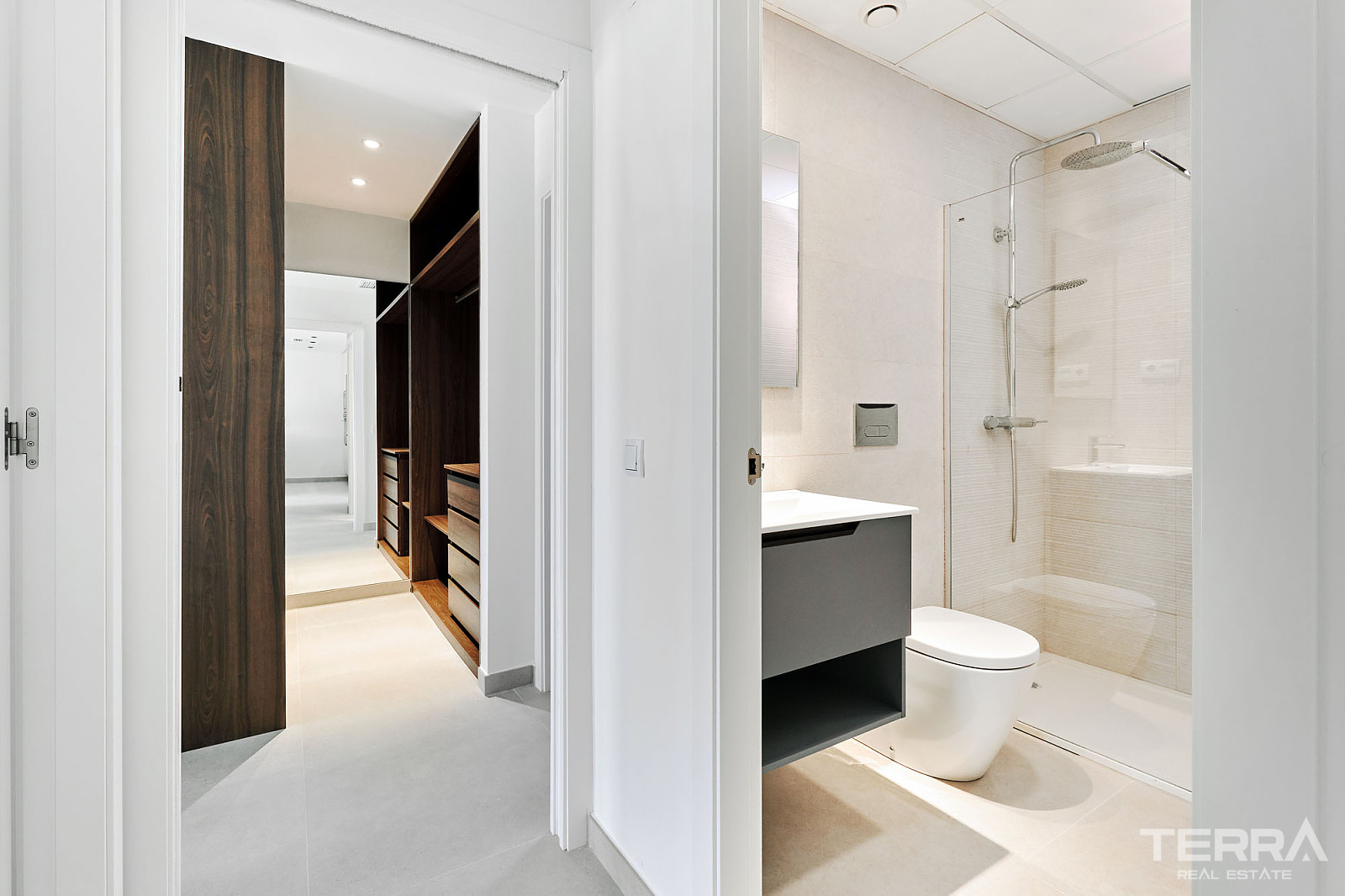 Apartments for Sale in Torrevieja, Costa Blanca, Spain - 122216
