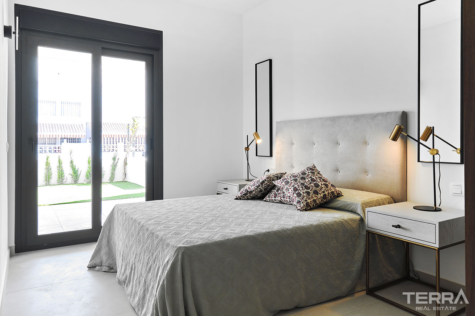 Apartments for Sale in Torrevieja, Costa Blanca, Spain - 122217