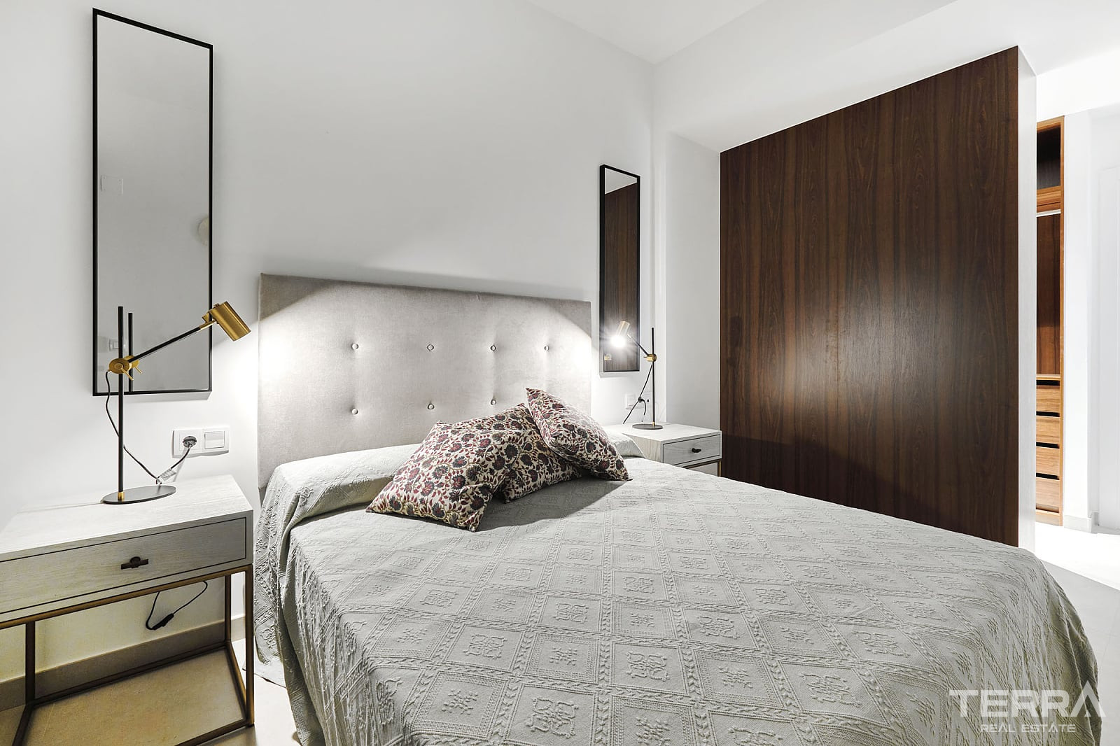 Apartments for Sale in Torrevieja, Costa Blanca, Spain - 122218