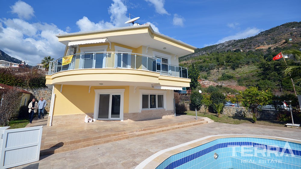 Detached villa for sale in Oba, Alanya - 7086