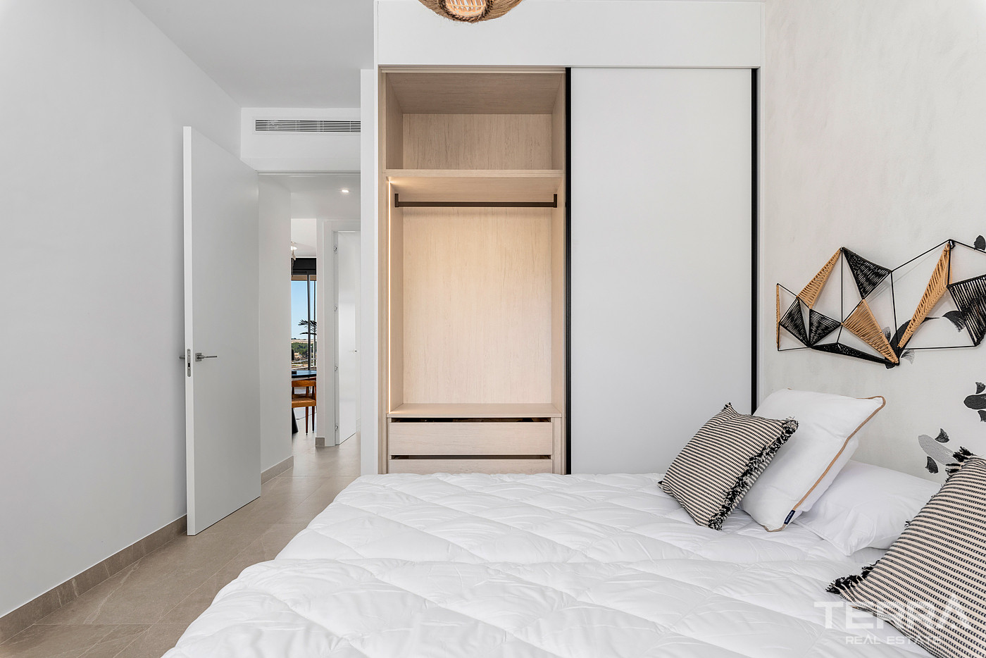 Apartments for Sale in Alicante, Costa Blanca, Spain - 119861