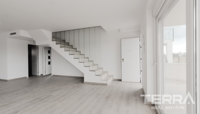 Semi-Detached Villa for Sale in Santa Pola, Costa Blanca, Spain - 120910