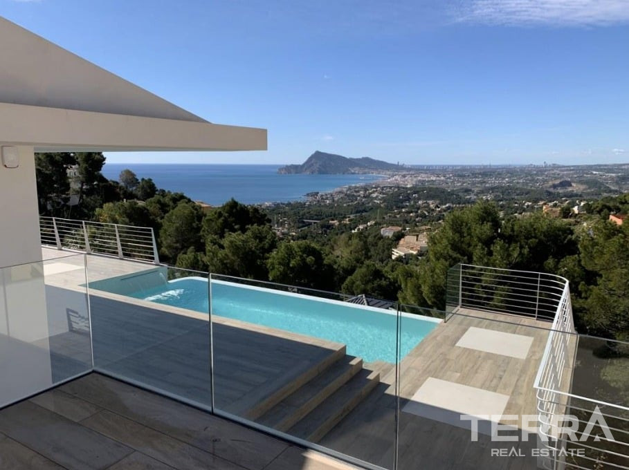 Sea View Villa for Sale in Altea, Costa Blanca, Spain