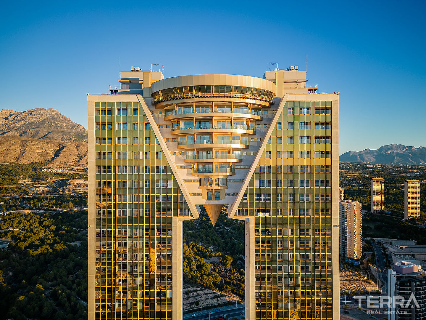 Sea View Apartments for Sale in Benidorm, Costa Blanca, Spain - 121233