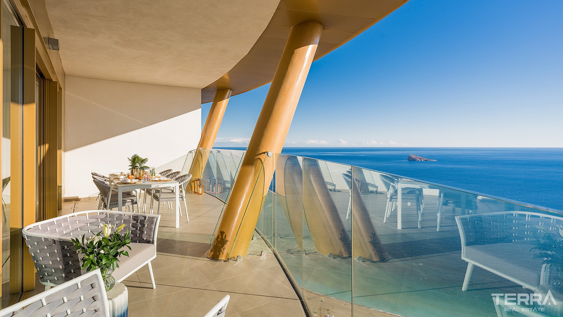 Sea View Apartments for Sale in Benidorm, Costa Blanca, Spain - 121254