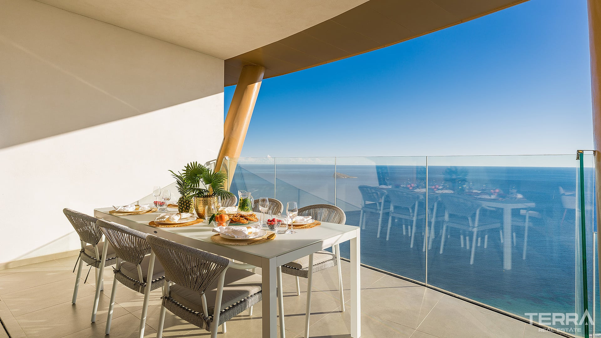 Sea View Apartments for Sale in Benidorm, Costa Blanca, Spain - 121255