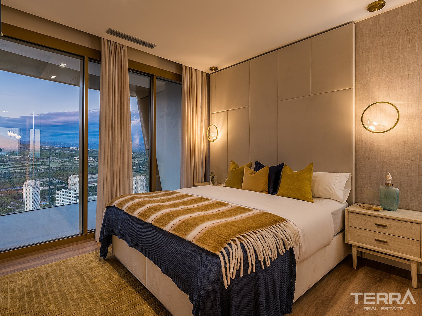 Sea View Apartments for Sale in Benidorm, Costa Blanca, Spain - 121266