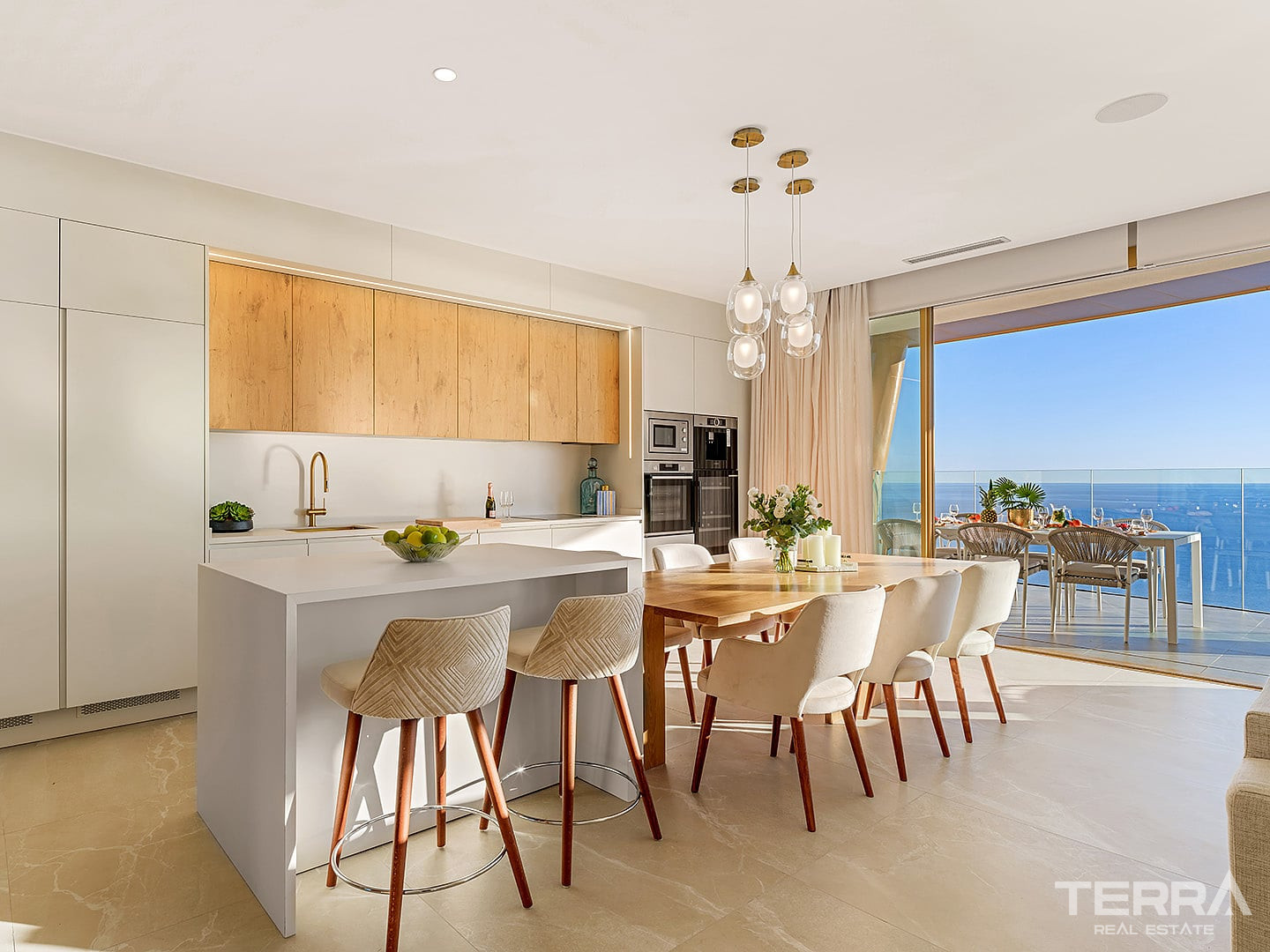 Sea View Apartments for Sale in Benidorm, Costa Blanca, Spain - 121271