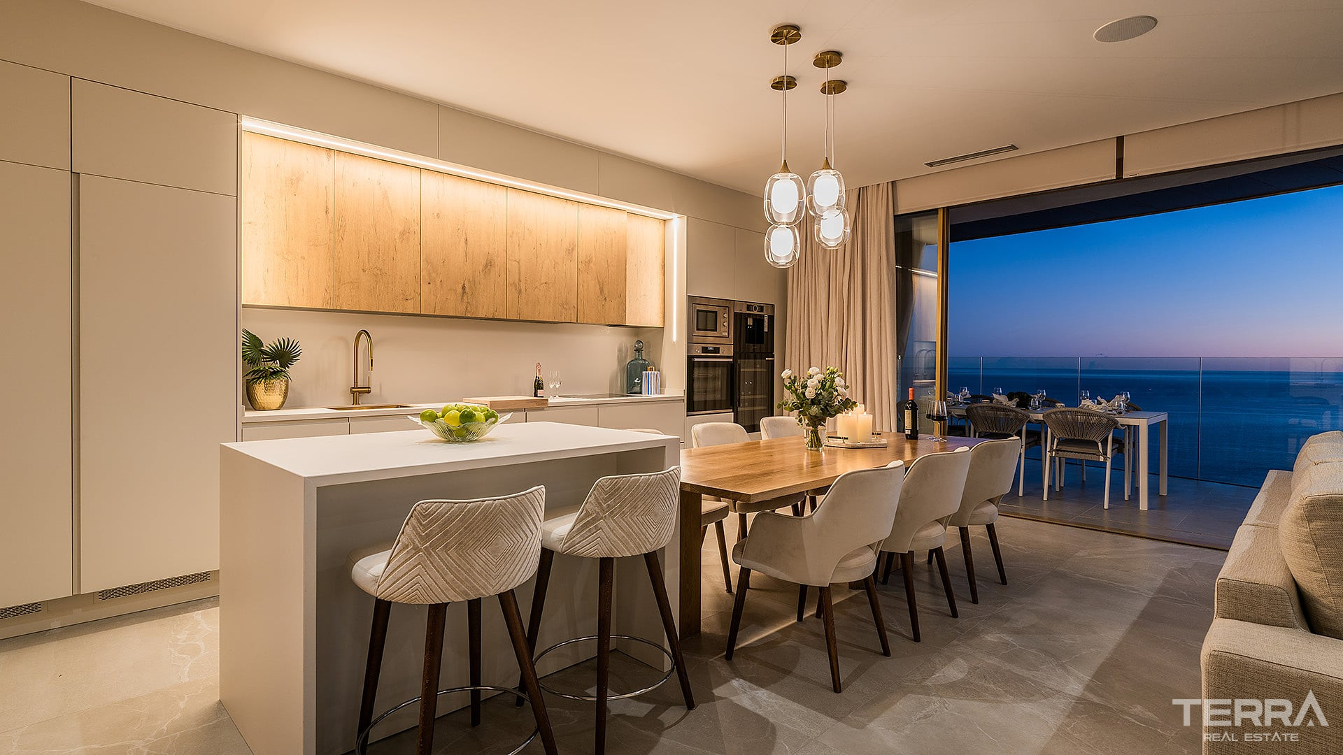 Sea View Apartments for Sale in Benidorm, Costa Blanca, Spain - 121272