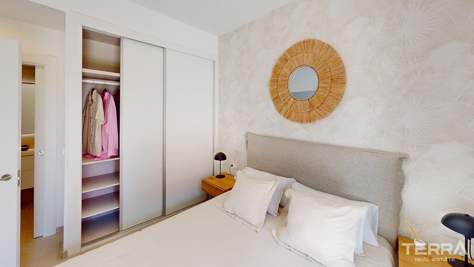 Apartments for Sale in Torrevieja, Costa Blanca, Spain - 121640