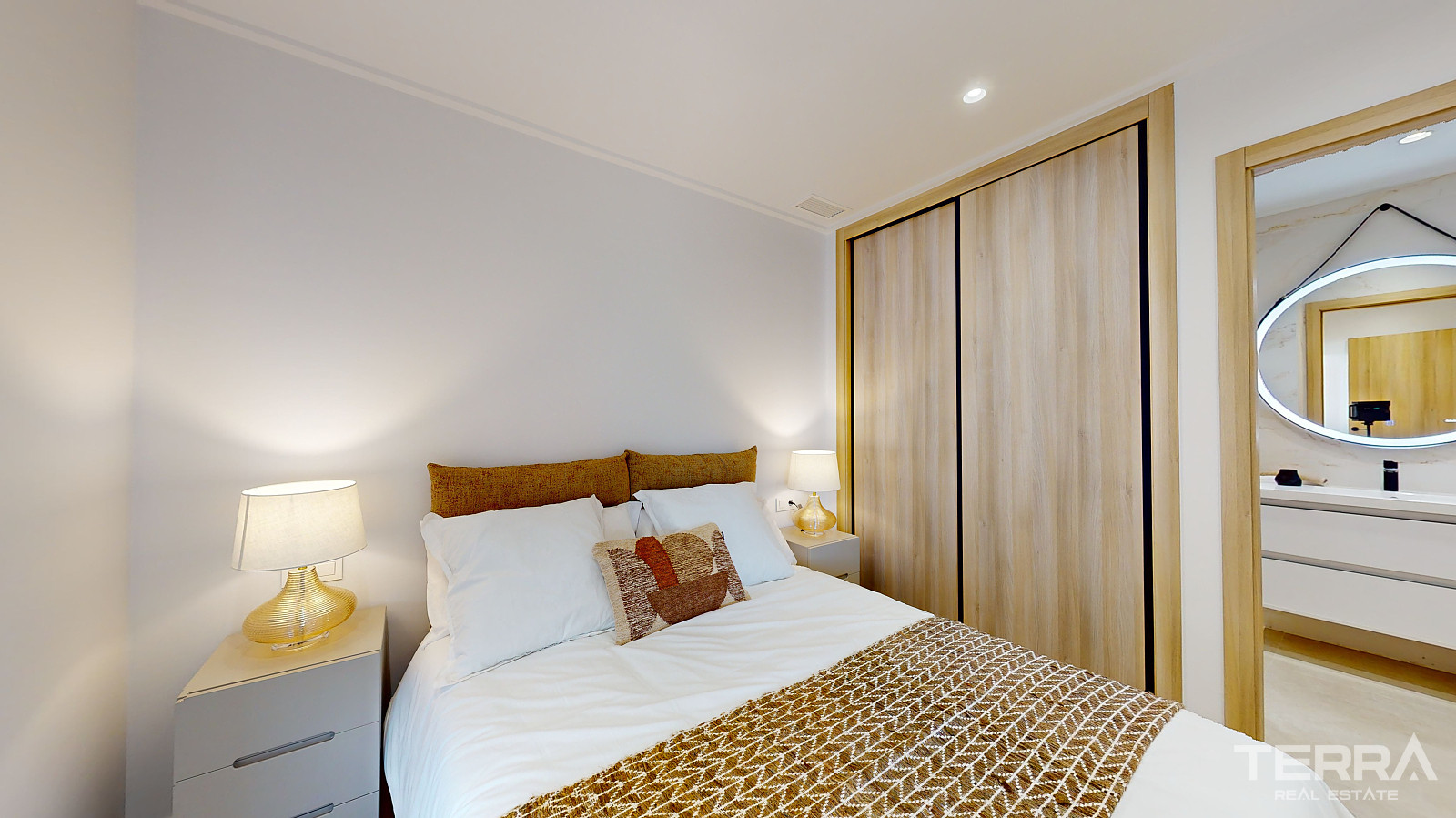 Luxury Apartments for Sale in El Raso, Costa Blanca, Spain - 121942