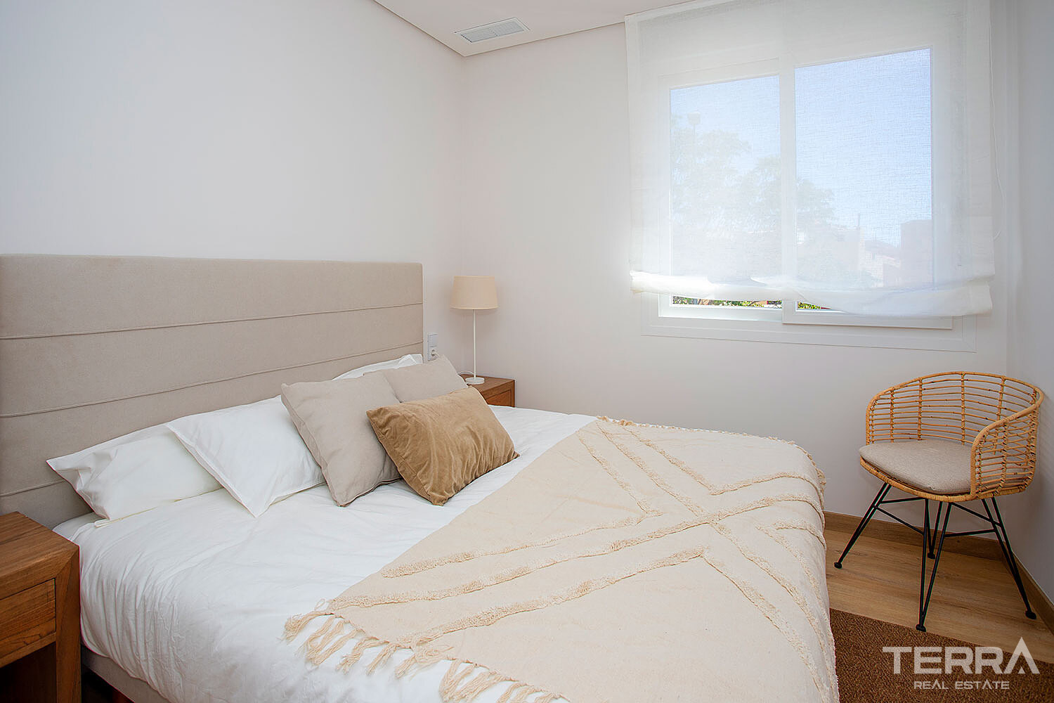 Detached Villas for Sale in Hondón de Las Nieves, Costa Blanca, Spain - 122928