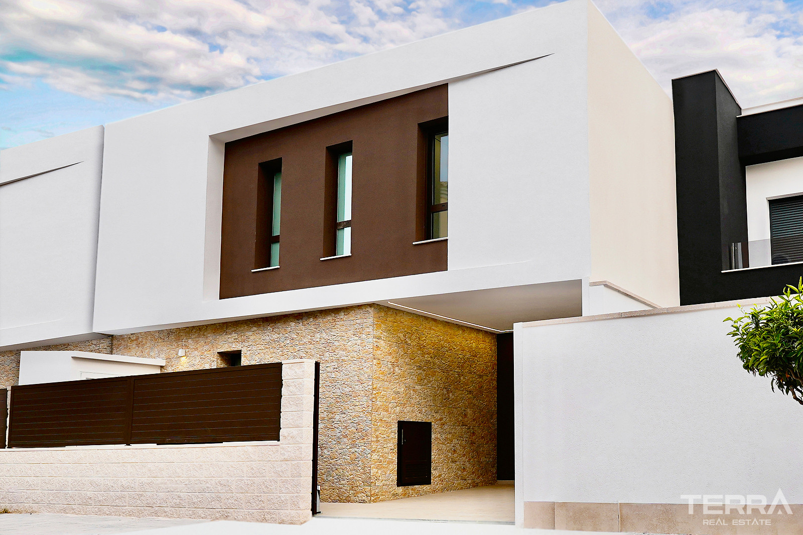 Villas for Sale in Los Montesinos, Costa Blanca, Spain - 123067