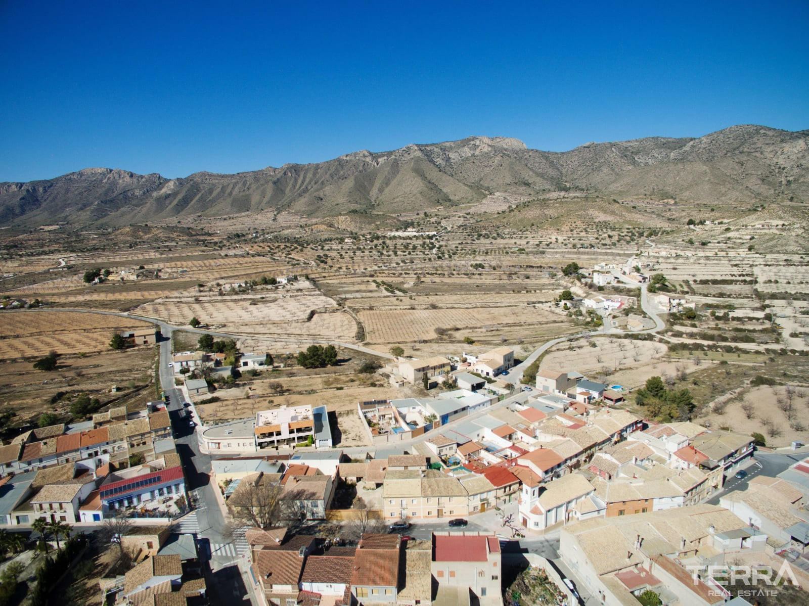 Apartments for Sale in Hondón de las Nieves, Costa Blanca, Spain - 123087