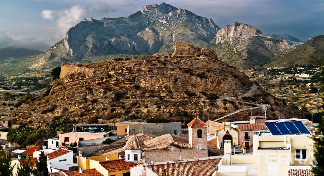 Apartments for Sale in Hondón de las Nieves, Costa Blanca, Spain - 123097