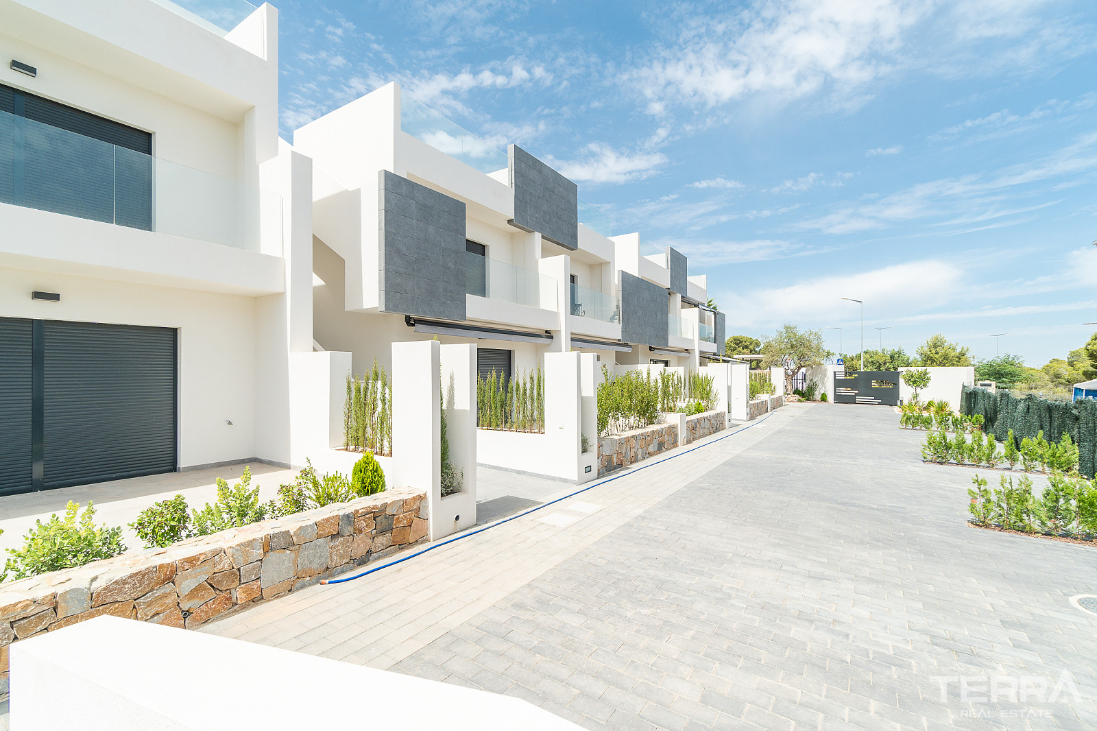 Apartments for Sale in Torrevieja, Costa Blanca, Spain - 123253