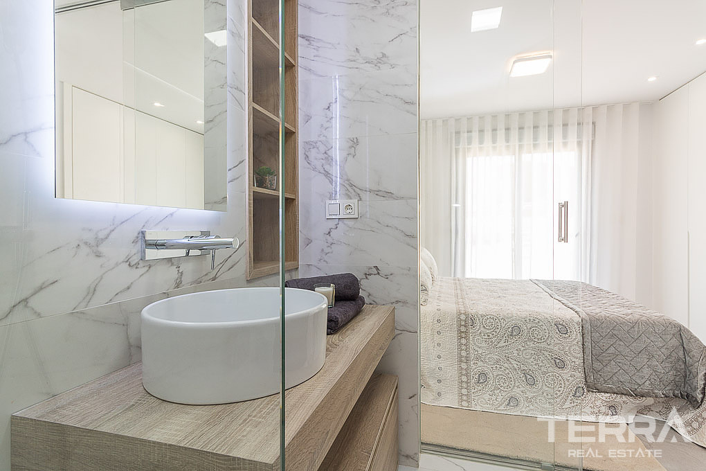 Apartments for Sale in Torrevieja, Costa Blanca, Spain - 123294