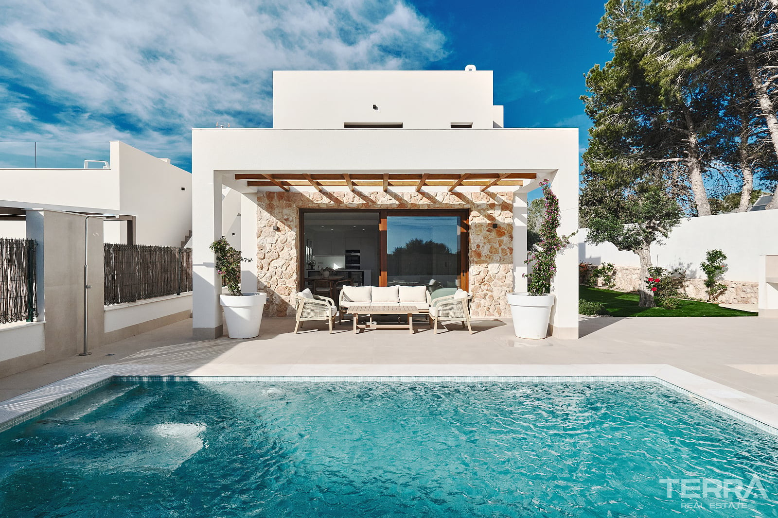 Detached Villas for Sale in Orihuela, Costa Blanca, Spain