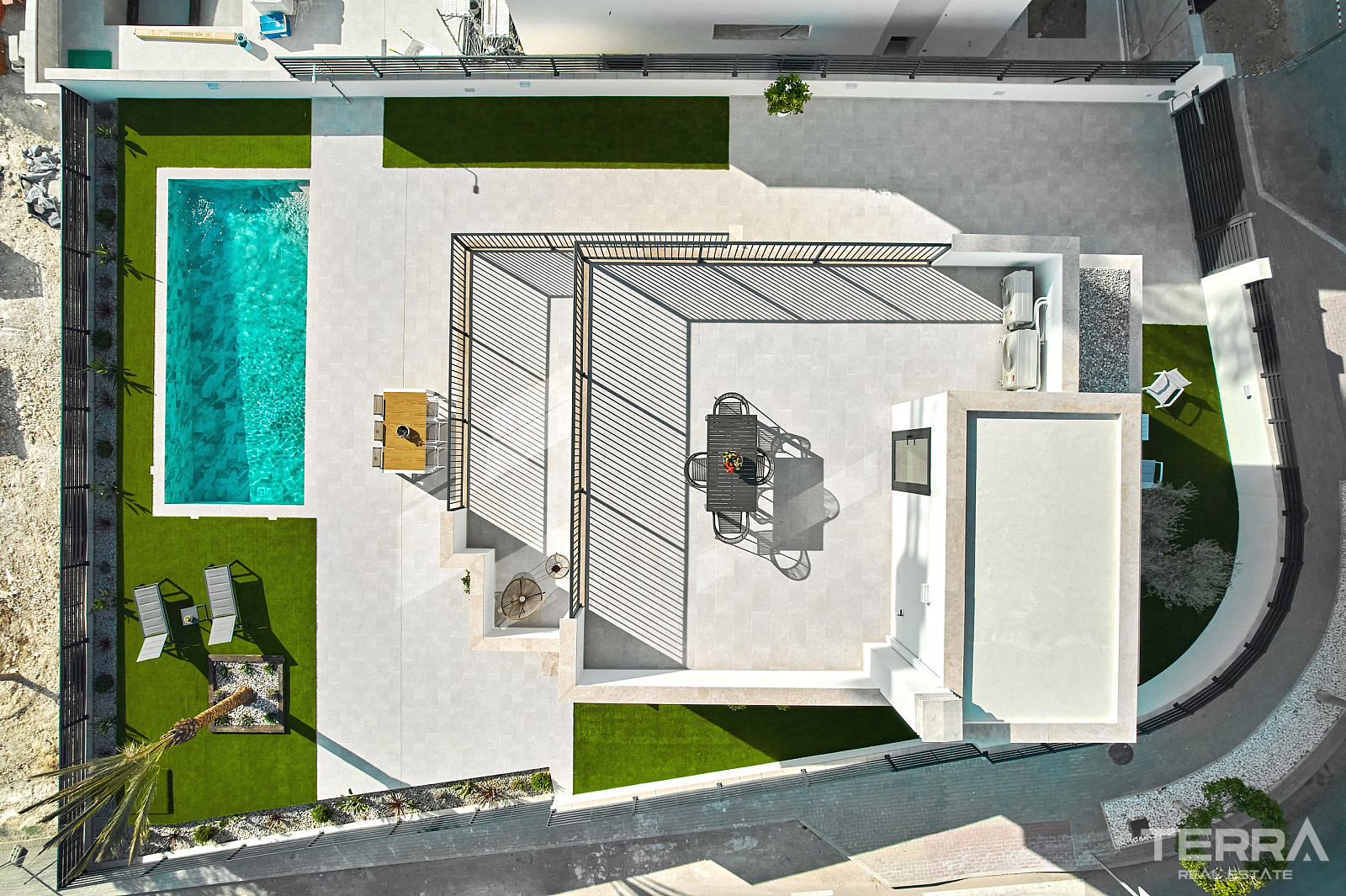 Detached Villas for Sale in San Miguel de Salinas, Costa Blanca, Spain - 123579