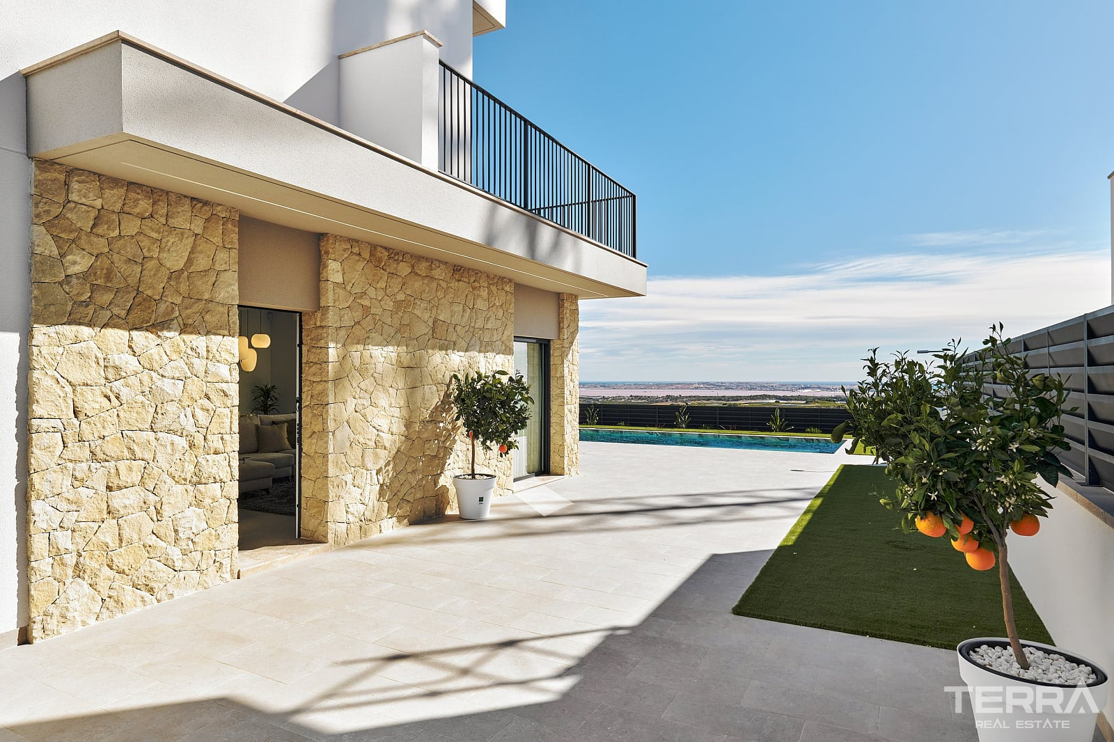Detached Villas for Sale in San Miguel de Salinas, Costa Blanca, Spain - 123585
