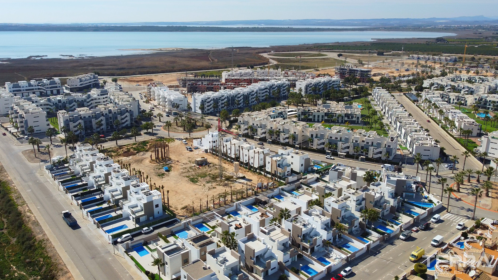 Apartments for Sale in Guardamar del Segura, Costa Blanca, Spain - 124211