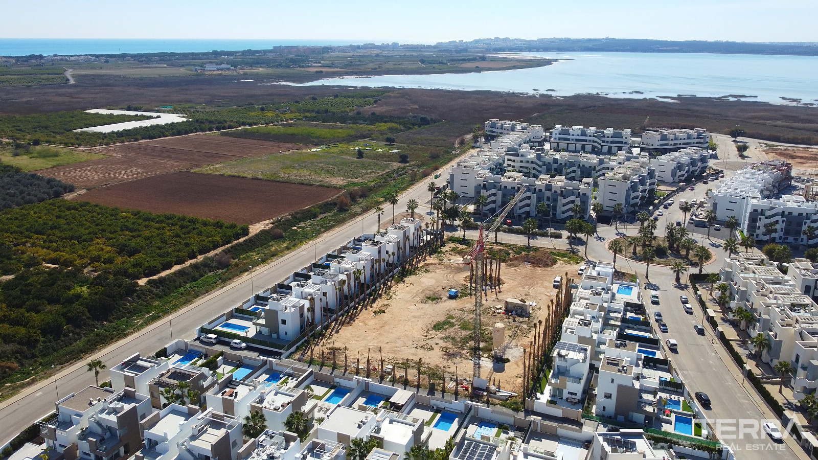 Apartments for Sale in Guardamar del Segura, Costa Blanca, Spain - 124214