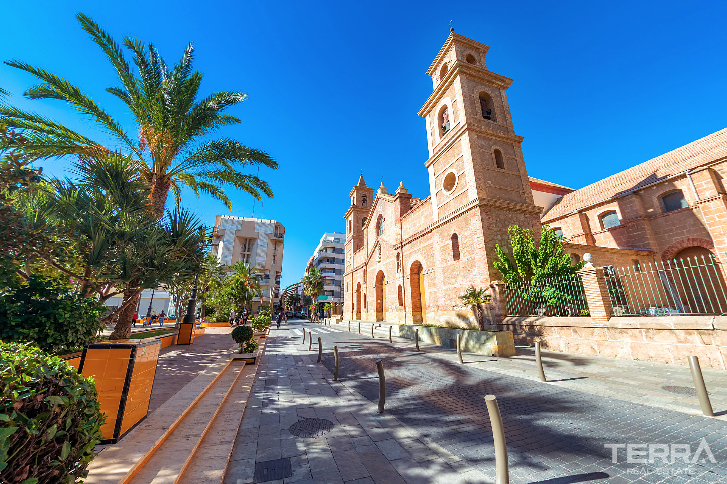 Luxury Villa for Sale in Torrevieja, Costa Blanca, Spain - 124423