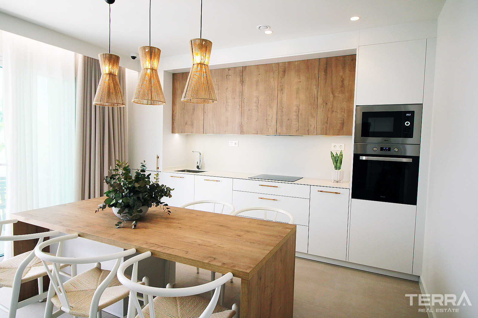 Apartments for Sale in Pilar de la Horadada, Costa Blanca, Spain - 125005