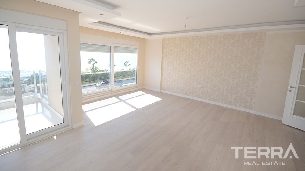 Beach front apartments for sale in Kestel, Alanya - 7424