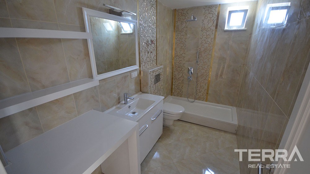 Beach front apartments for sale in Kestel, Alanya - 7431